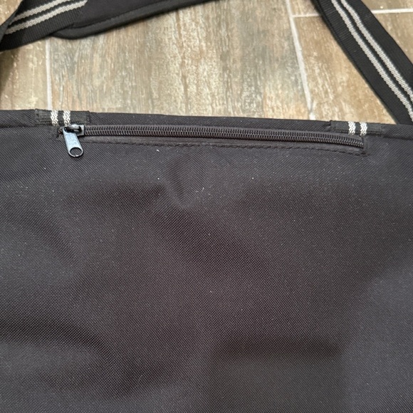 Buckle-Down Corvette GM collectible Briefcase with seatbelt buckles - Picture 3 of 12